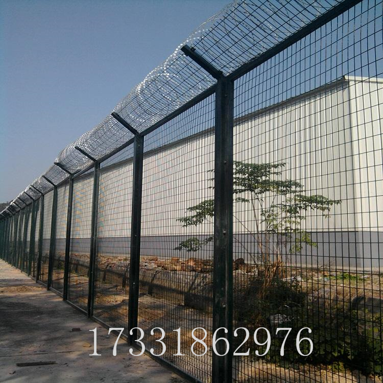 湖北监狱围墙外侧金属隔离网也叫监狱隔离网