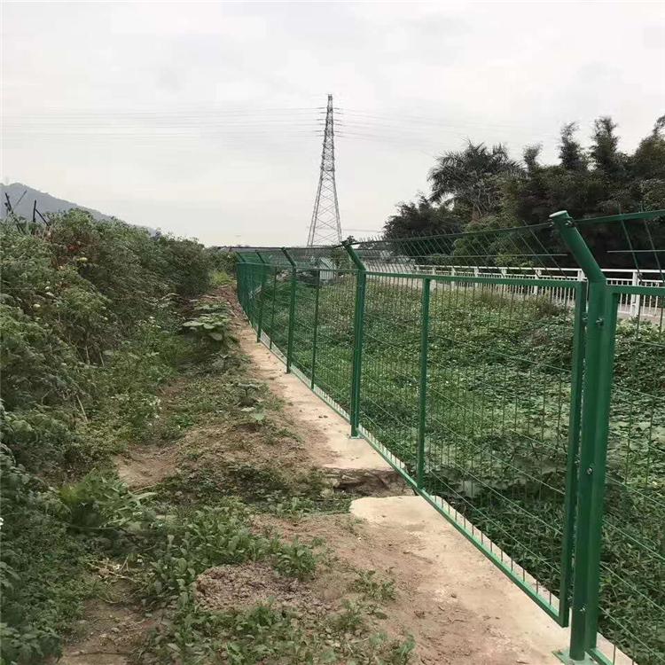 湖北电焊网护栏 钢板网护栏