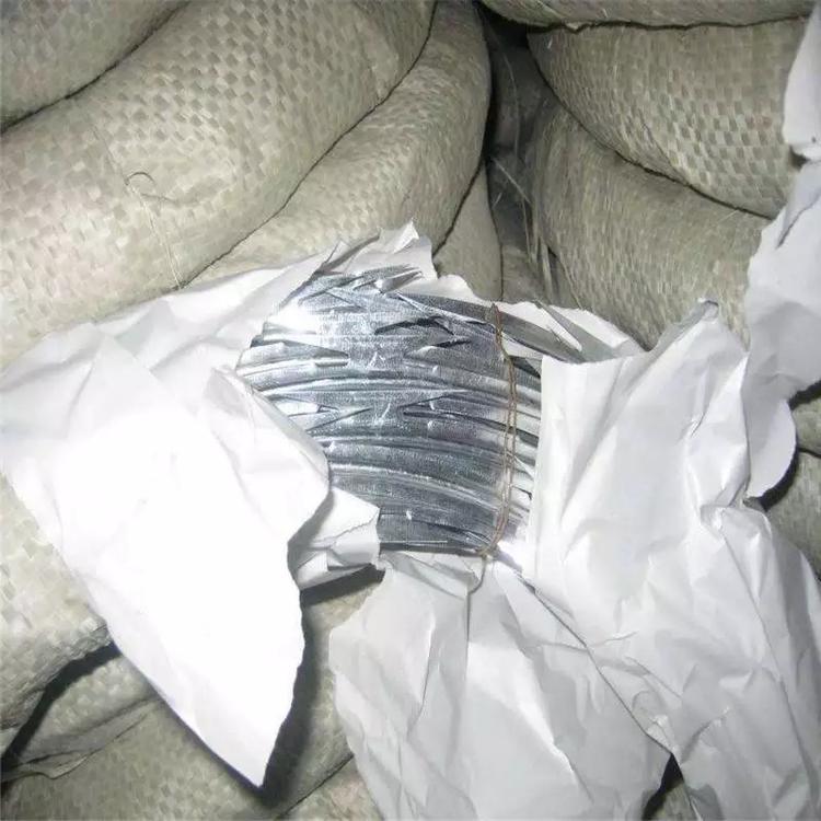 湖北铁路线路防护栅栏刺丝滚笼