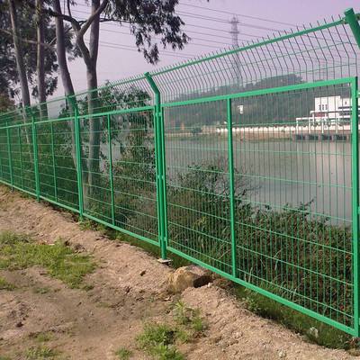 湖北河道防护铁丝网 饮水区护栏网