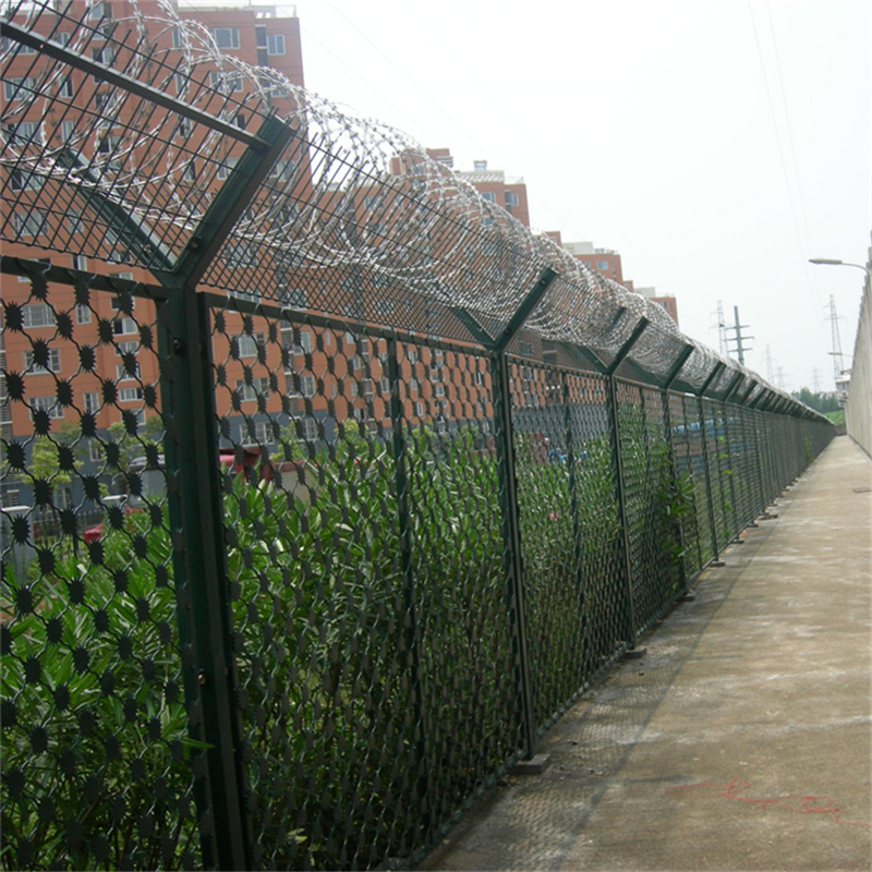 湖北金属钢网墙 监狱隔离网防护围栏