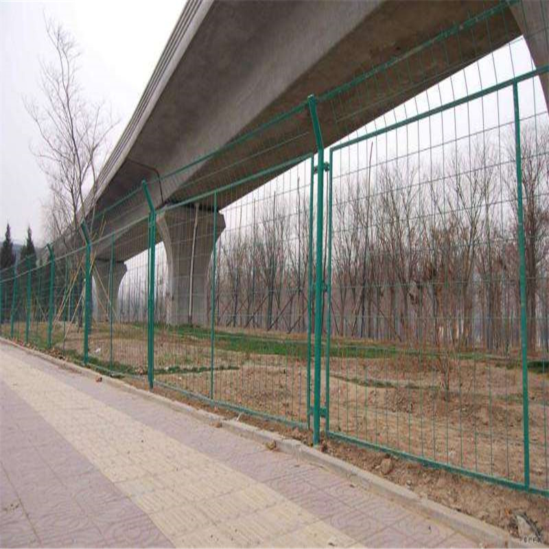 湖北双边丝护栏网 光伏围栏网 道路护栏
