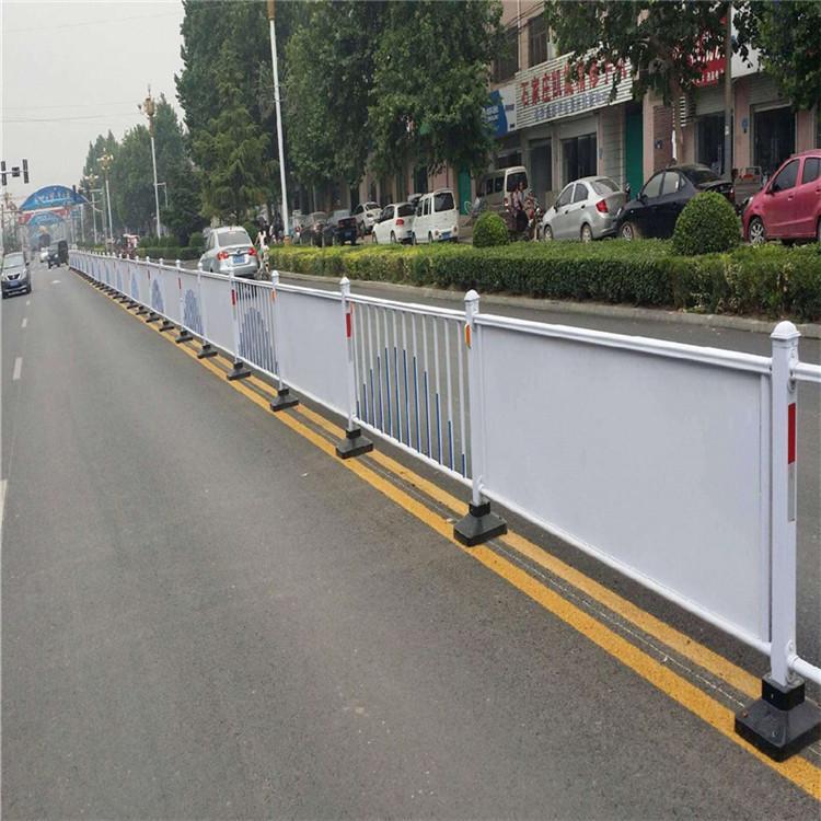 湖北城市道路中间隔离网 隔离栅 防护网