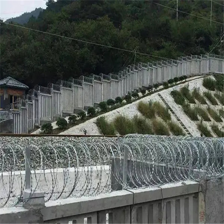 湖北高铁加高刺丝滚笼