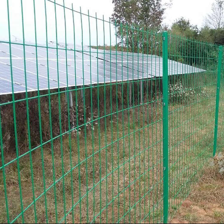湖北光伏发电站安装隔离护栏网的必要性