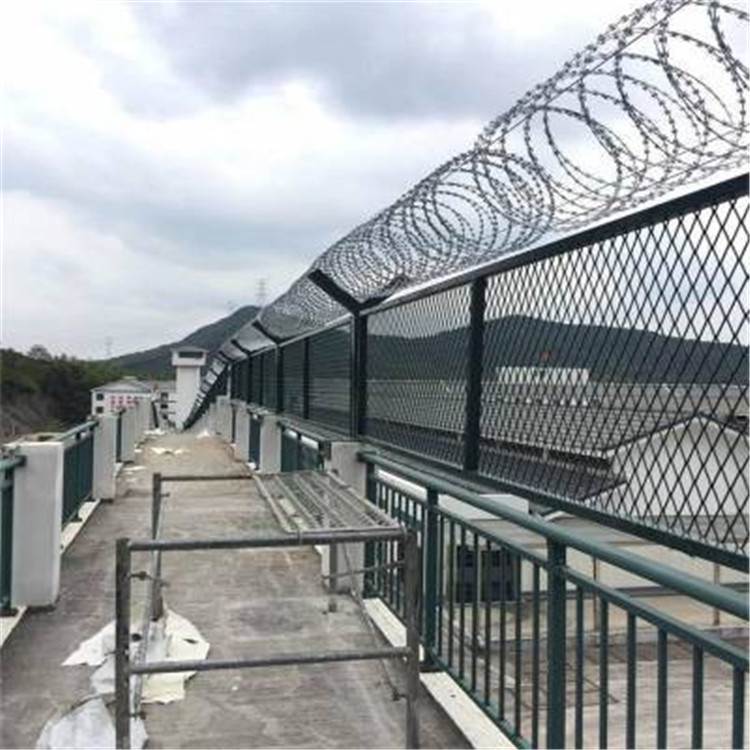 上海武警巡逻道隔离网